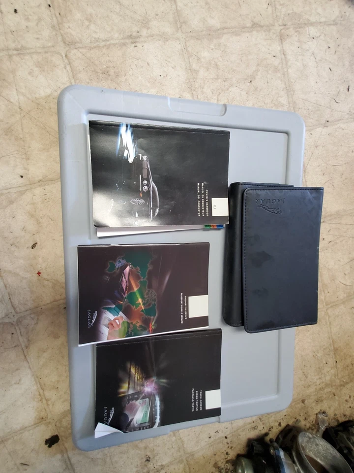 2004 2005 2006 2007  JAGUAR XJ8 XJ8L VANDEN PLAS OWNER MANUALS # 3 - Image 1 of 1