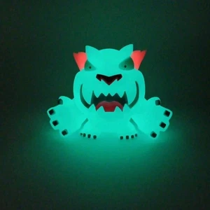 FIGURA VINILO MR BEAST LAB GLOW PANTHER 4" - Imagen 1 de 6