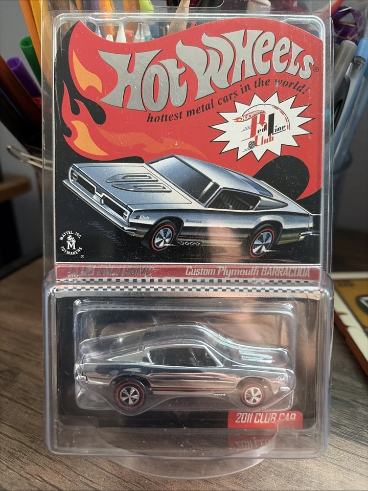 Hot Wheels Red Line Club Exclusive Custom Plymouth Barracuda 2011 With Pin - Image 1 of 4