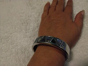 BRAND NEW VINTAGE Abalone Cuff Bracelet - Picture 1 of 5