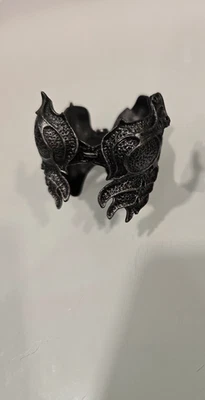 Hot Toys AVP MMS074 Machiko She Predator Body Armor - Image 1 of 4