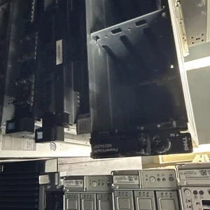 DELL PowerVault MD3620f 12 BAY 3.5”STORAGE ARRAY. 1x CG87V 2 X Power Supplies - Picture 1 of 5