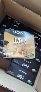SONY DVD-R 120min 4.7GB 1-16X Media Storage - NEW Case Of 100 (10 Packs + Cases) - Picture 1 of 4