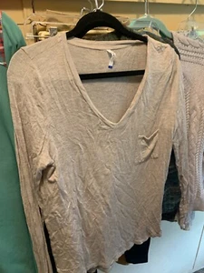 Tresics sz large rayon spandex pullover tan - Picture 1 of 3