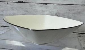 Mikasa Couture Platinum 7" zuppa quadrata / insalata / ciotola cereali osso Cina 24 once - Foto 1 di 5