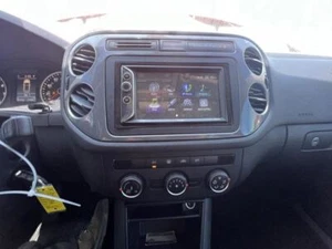 Equipo de audio receptor de radio AM-FM-CD-MP3 compatible con 09-17 TIGUAN 1000314 - Imagen 1 de 12