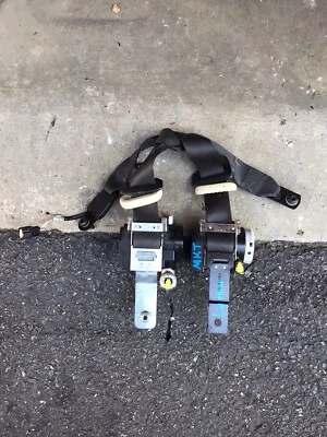 Cinturones de seguridad delanteros Lincoln MKT 2012 2013 20014 2015-2016-2017-2018-2019-Negro Foto 1 de 3