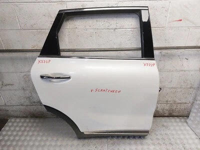 KIA SORENTO MK3 UM COMPLETE DOOR REAR RIGHT DRIVER SIDE IN WHITE PEARL SWP - Image 1 of 4