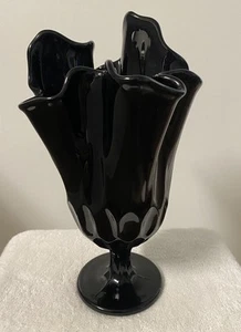 Vintage schwarz Kunst Glas Daumenabdruck gekräuselt geschwungener Rand Taschentuch Vase vor 1970 - Bild 1 von 10