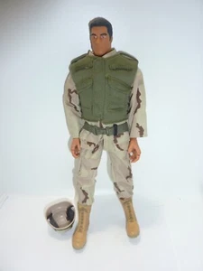 Muñeca militar de acción GI Joe - PAWTUCKET.R.I.02862 - Hasbro Inc. 1996 TÁCTICA 12"" - Imagen 1 de 4