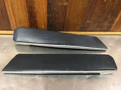 Alfa Romeo Spider S3 • Extremos de parachoques trasero originales. Usado. KAR873 Foto 1 de 4