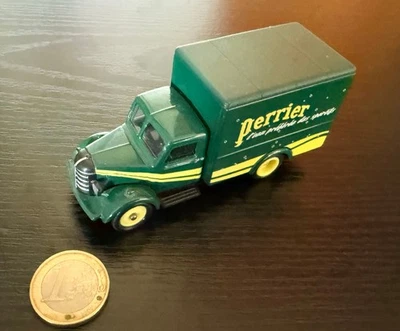 1/43 CORDI/ BEDFORD 30 CWT VAN/ PERRIER/ SANS BOITE - Photo 1/4