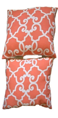Pier 1 Importaciones Almohadas Interior Exterior Coral Geométrico 16" x 16" Foto 1 de 4