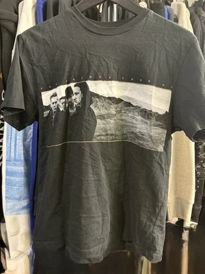 Camiseta de concierto U2 The Joshua Tree 2017 negra talla pequeña Edun Live Foto 1 de 4