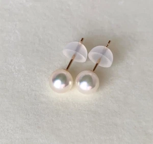 5.6mm Round Whitie with rose Akoya pearl stud earrings 10Kt solid yellow gold - Picture 1 of 5