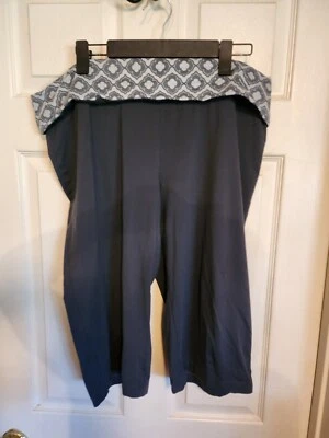 Danskin теперь Athletic йога шорты XL 16-18 серый геометрический складной над талией б/у в отличном состоянии - Изображение 1 из 4