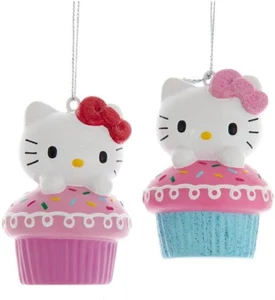 Hello Kitty™ mit Cupcake Ornamenten, 2 verschiedene - Bild 1 von 11