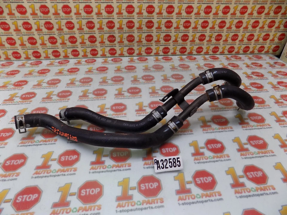 Montaje de línea de enfriador de aceite de motor Hyundai Sonata 2009-2014 25470-2G000 OEM Foto 1 de 4