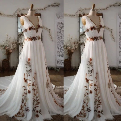 Vestidos de novia vintage línea A con flores 3D cuello en V vestidos de novia de gasa Foto 1 de 4