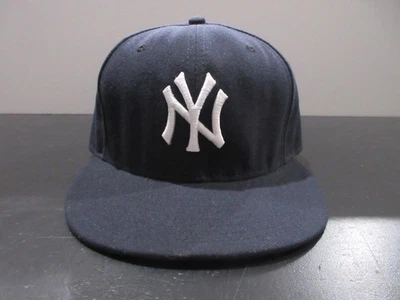 New York Yankees Hat Cap Fitted Mens 7 3/8 Blue White MLB Baseball New Era - Image 1 of 4