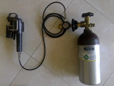 CORAVIN 型号 2 Plus 带适配器、调节器和 ARGON 坦克(已过期)免运费 — 第 1/4 张图片