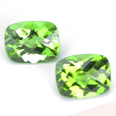 Impresionante peridoto natural de 4,81 quilates 9x7 mm cojín a cuadros par de piedras preciosas a juego Foto 1 de 4