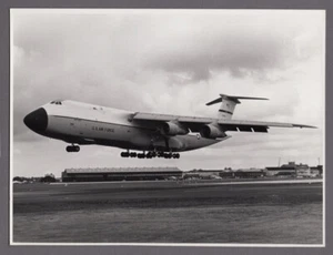 LOCKHEED C-5 GALAXY LARGE VINTAGE PHOTO US AIR FORCE USAF 6 - Picture 1 of 2