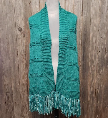 NUEVO Mantón Verde Jade Bufanda Envoltura Boho Flecos Hecho a Mano Tejido a Mano Flecos Foto 1 de 4