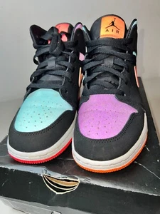 Nike Air Jordan 1 Mid GS Candy Basketball Shoes 5.5Y - Picture 1 of 14