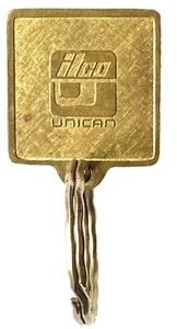 PORTACHIAVI PORTACHIAVI VINTAGE ILCO UNICAN LOCKSMITHS PUBBLICITÀ BRONZO MONTAGGIO ROCCIOSO NC - Foto 1 di 3