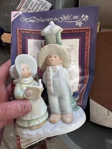 HOMCO Circle Of Friends Ceramic Figurine - 1992 Joy To The World! - Picture 1 of 8