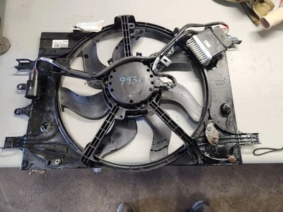 Radiator Fan Motor Fan Assembly Radiator Fits 16-19 INFINITI Q50 766319 - Image 1 of 4