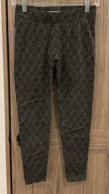 NUEVO SIN ETIQUETAS Sonoma Mujer Gris Estampado Floral Leggings Talla PXS Corto  Foto 1 de 4