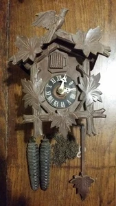 RELOJ CUCO PEQUEÑO VINTAGE - MECÁNICO 30 HORAS - REPUESTOS O REPARACIÓN - Imagen 1 de 13