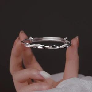 Simple Bracelets MobiusBangle For Female Jewelry Birthday Gifts Party Favors - Picture 1 of 6