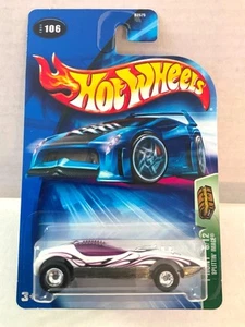 Hot Wheels Treasure Hunt TH - SPLITTIN IMAGE - 2004 #106 REAL RIDERS - White - Picture 1 of 5