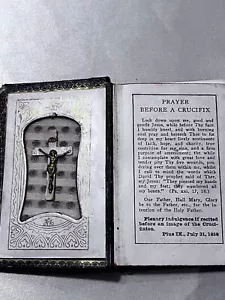 Antique 1940’s Pocket Prayer Book Prayer "Before A Crucifix” Christian book - Picture 1 of 3