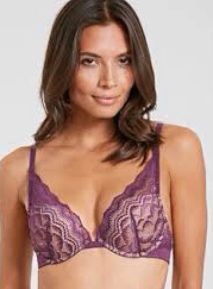 Juego de sujetadores y pantalones push-up Wonderbra My Pretty Push-Up precio de venta sugerido por el fabricante £49.00 Foto 1 de 4