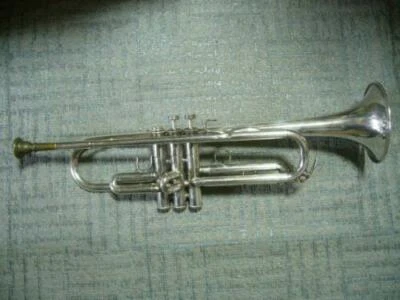 Tromba Professionale YAMAHA YTR-732 In Argento Dalla Giappone - Immagine 1 di 4