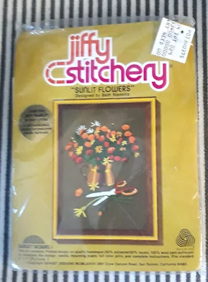 NEW SEALED UNOPENED JIFFY STITCHERY FALL SUNLIT FLOWER CREWEL EMBROIDERY KIT 575 - Image 1 of 3