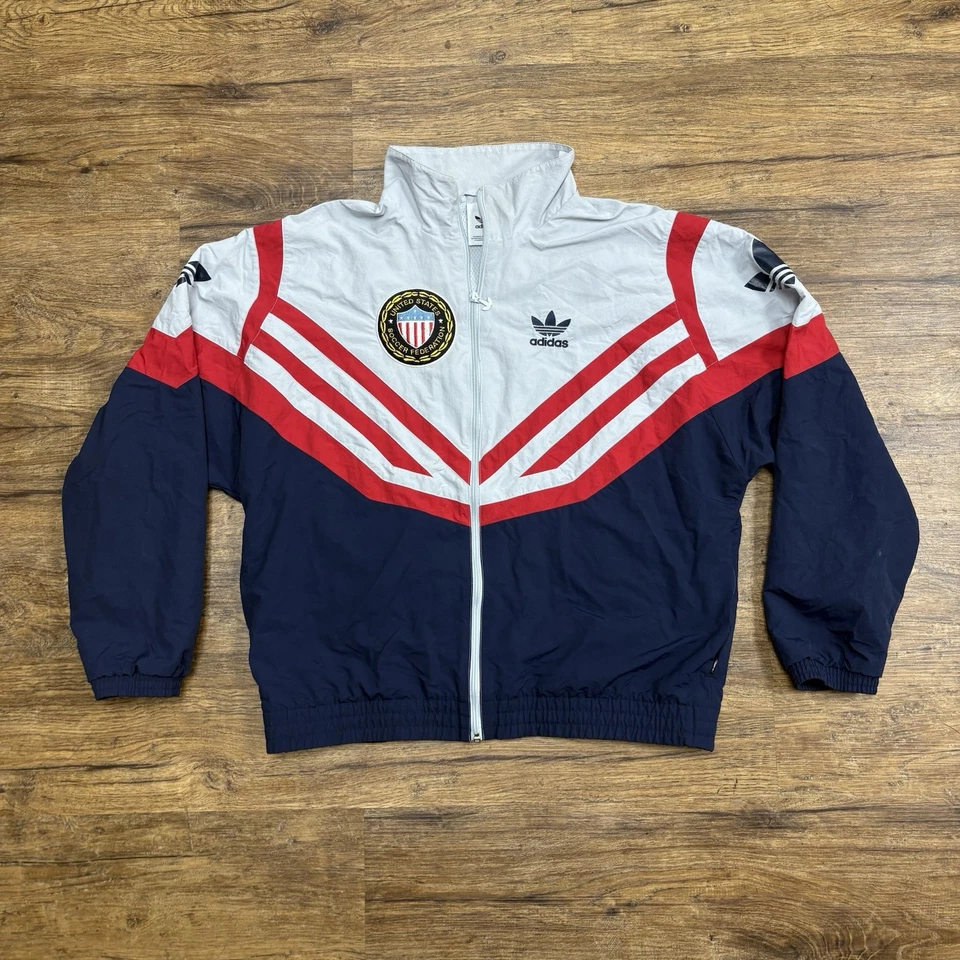 Chaqueta Adidas de Fútbol de Estados Unidos 1984 | Talla M | Trifolio Rojo Gris Azul | RARA De Colección Foto 1 de 4
