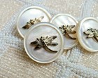 LOT de 4 ANCIENS BOUTONS LIBÉLLULE ART NOUVEAU MÉTAL ARGENTÉ sur NACRE 1900