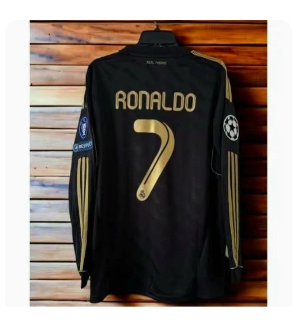 Camiseta de fútbol retro negra manga larga Real Madrid 2011/12 Ronaldo #7 Foto 1 de 1