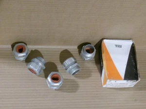 Neu Box mit 5 Thomas & Betts 2442 1 1/4" Service Eingang Kabel Stecker AK - Bild 1 von 3