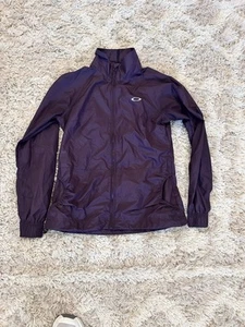 Oakley Women’s zip up Windbreaker Size Small In Maroon Colorway - Picture 1 of 5