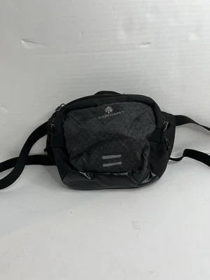 Bolsa de cintura Eagle Creek equipamento de viagem babá preta náilon divisórias com zíper - Imagem 1 de 4