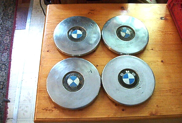 OE vintage set of 4 1975 BMW 530i hubcaps, faded emblems,good stainless - Image 1 of 2