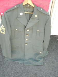 US ARMY UNIFORM--Dress Green Jacket--Size 42--w/Patches/Buttons--Original - Picture 1 of 2