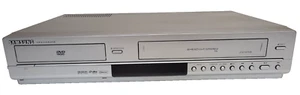 Samsung DVD-V6700S Lettore DVD Combo VHS VCR Registratore Argento Alimentazione Testato solo - Foto 1 di 7