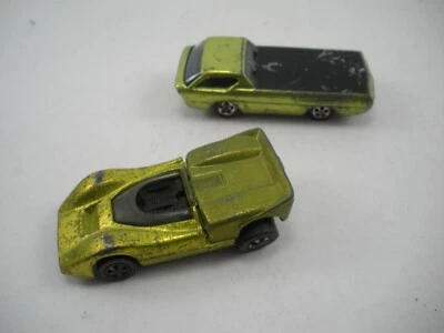LOT OF 2 Vintage Hot Wheels Redlines DEORA & MCLAREN M6A LOT H - Image 1 of 3